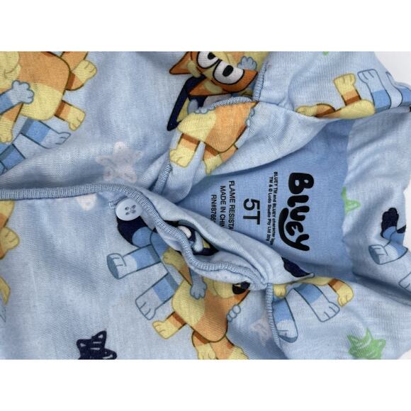 Bluey 3-Piece Set Two (2) T-Shirts & Shorts Outfit Size 5T - Picture 6 of 8